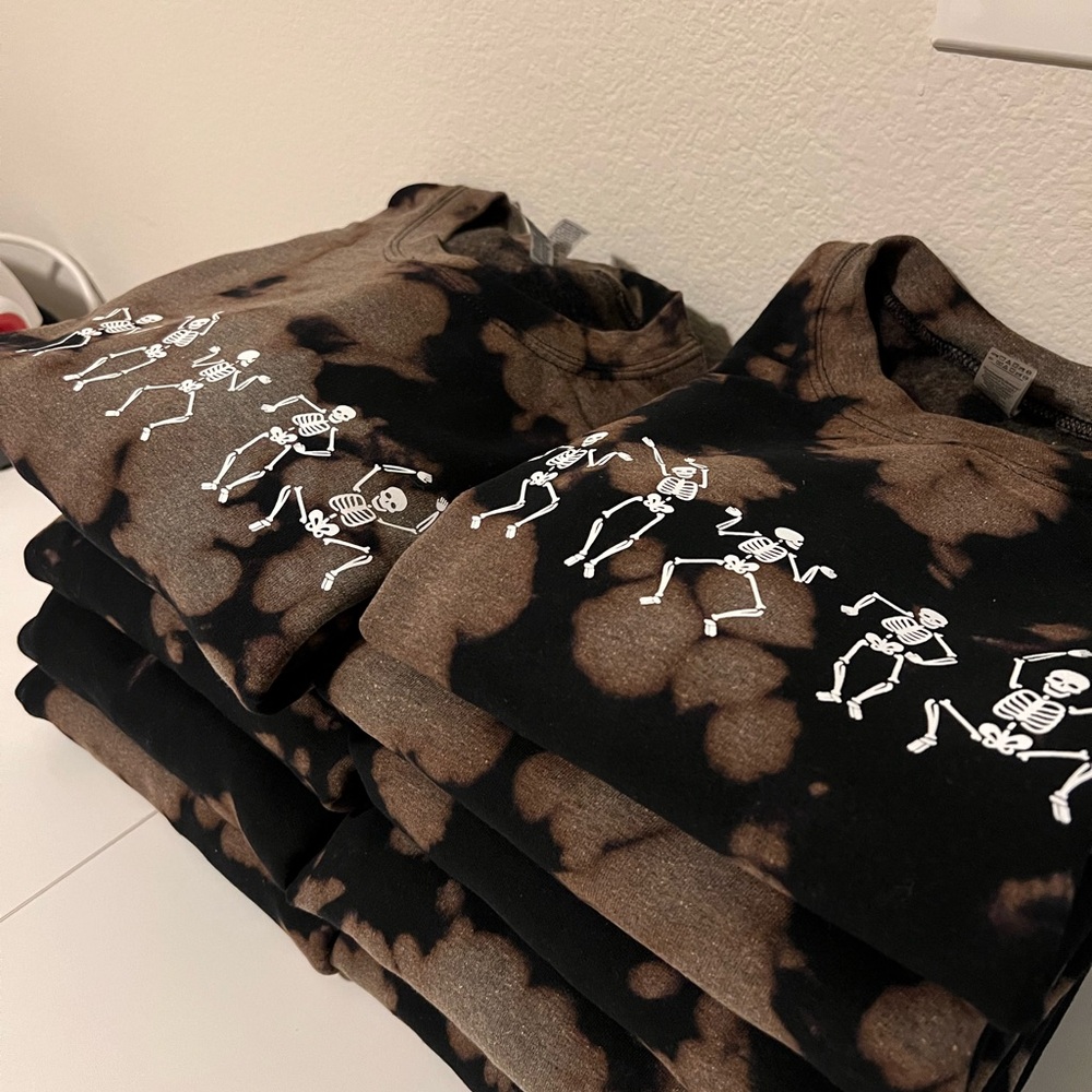 Skeleton Graphic Tie-Dye Sweatshirt